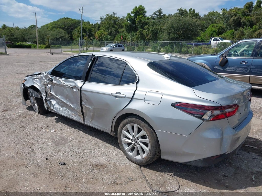 Toyota Camry 2023