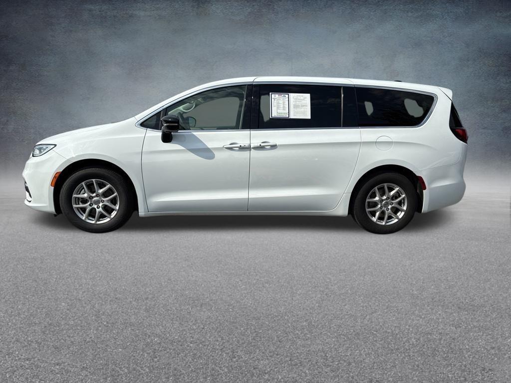 Chrysler Pacifica 2024