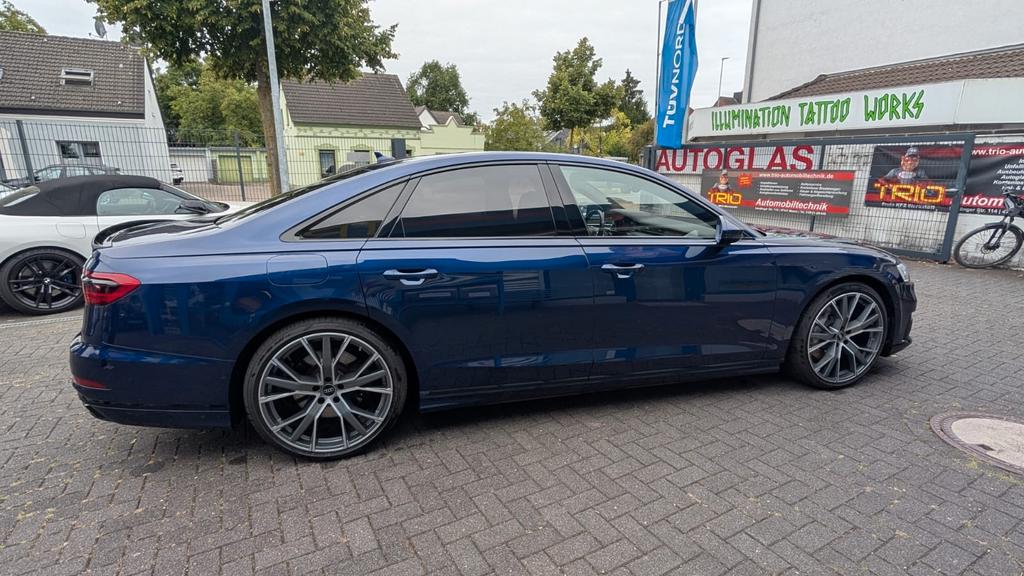 Audi A8 2022