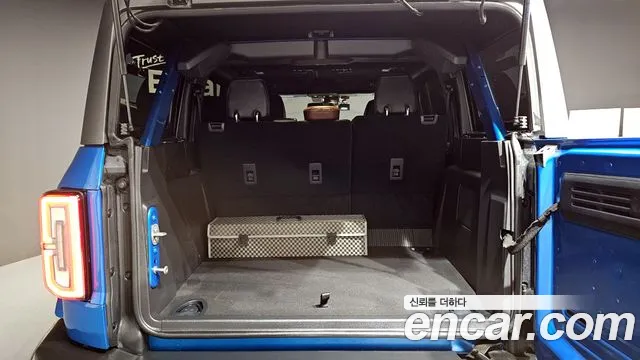 Ford Bronco 2024