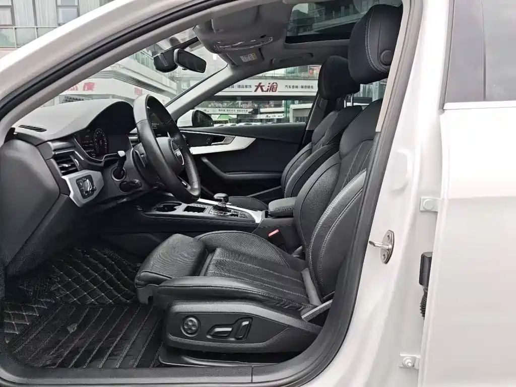Audi A4 2021