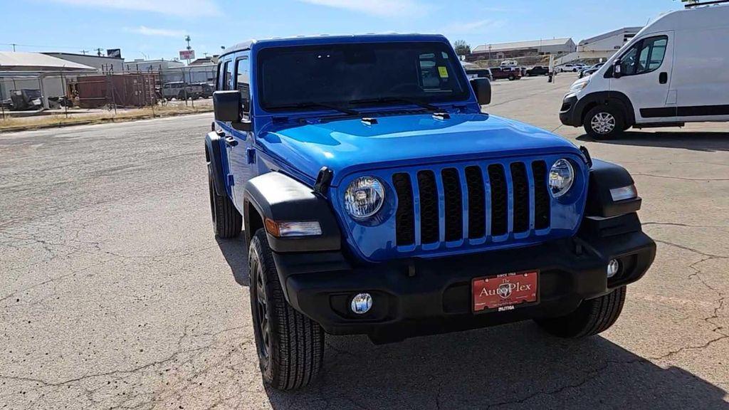 Jeep Wrangler 2024