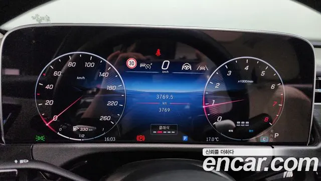 Mercedes-Benz E-Класс 2025