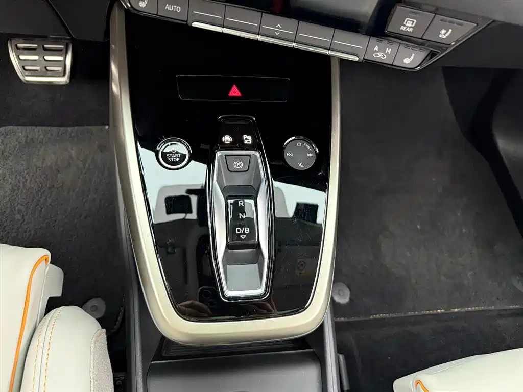 Audi Q5 e-tron 2024