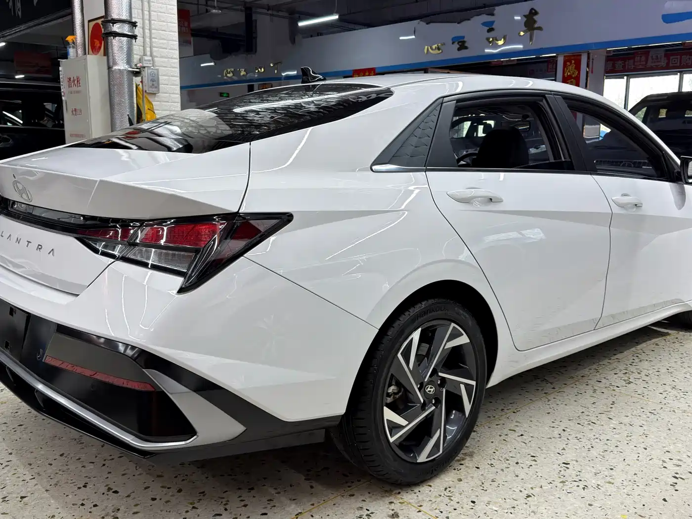 Hyundai Elantra 2023