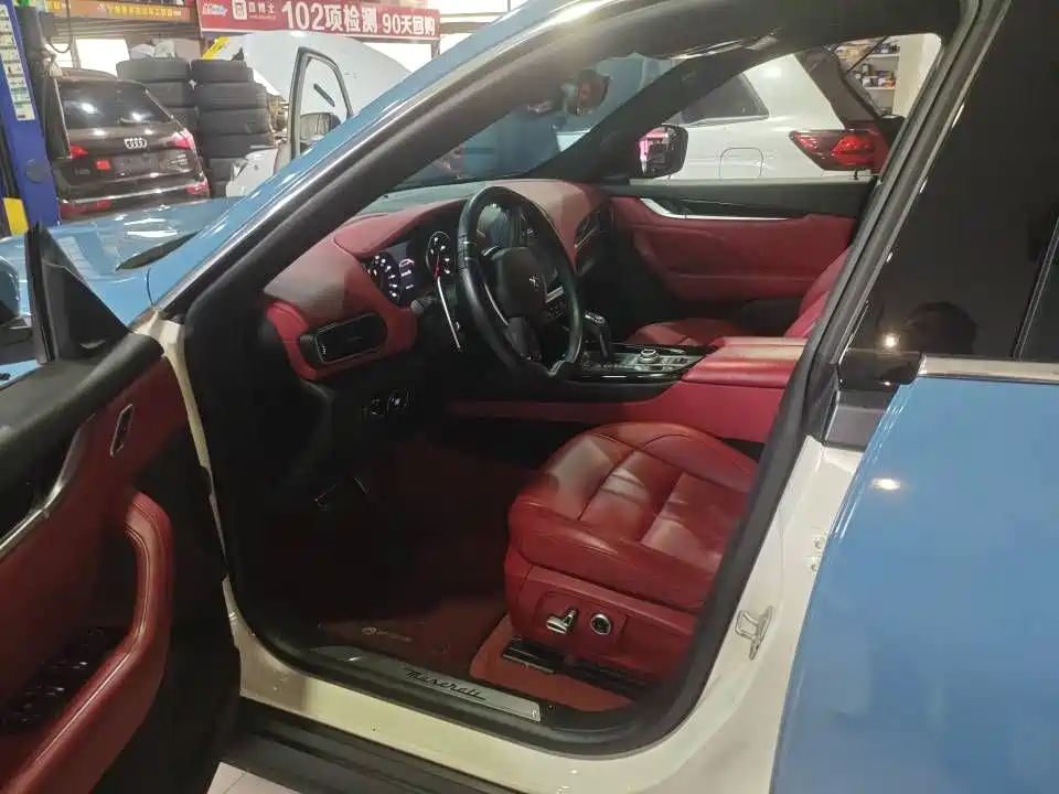 Maserati Levante 2022