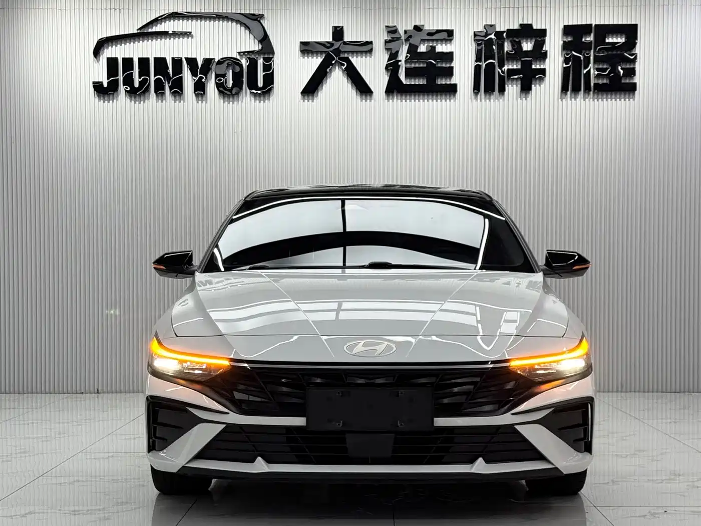 Hyundai Elantra 2023