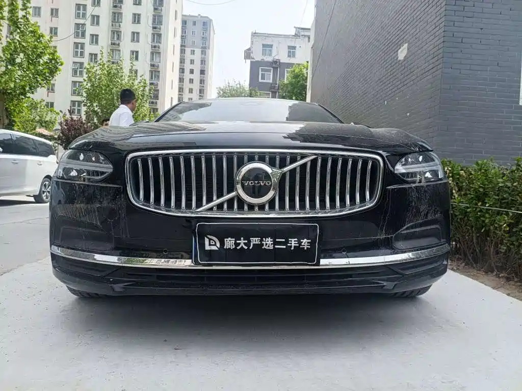 Volvo S90 2023
