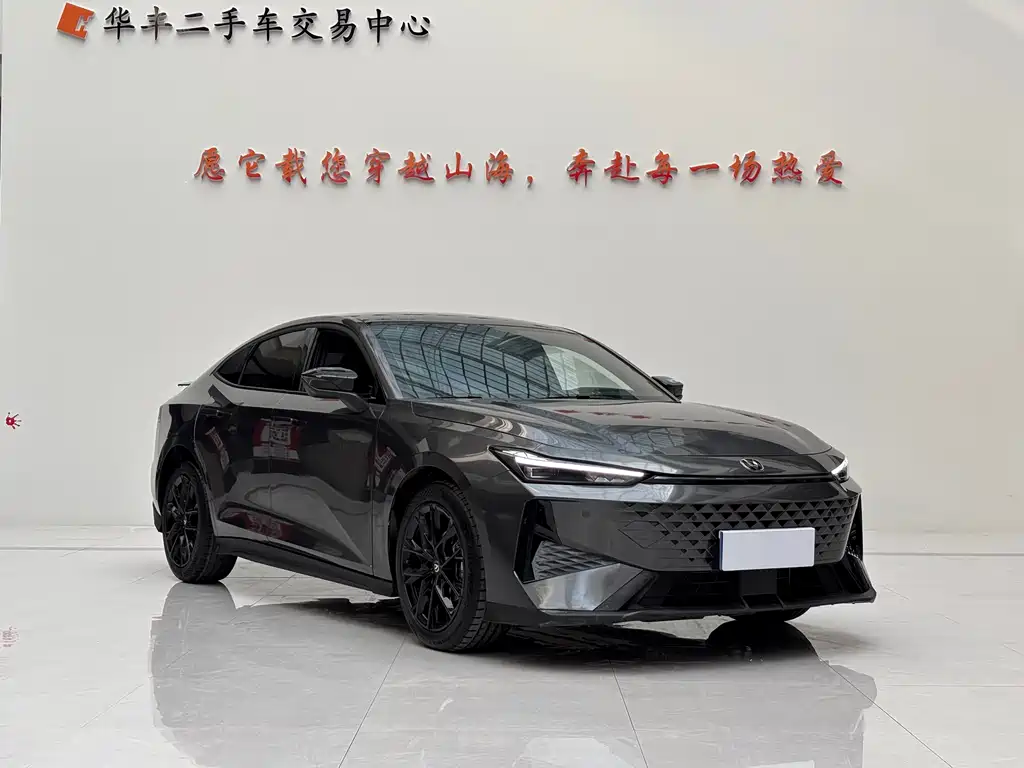 Changan UNI-V 2024