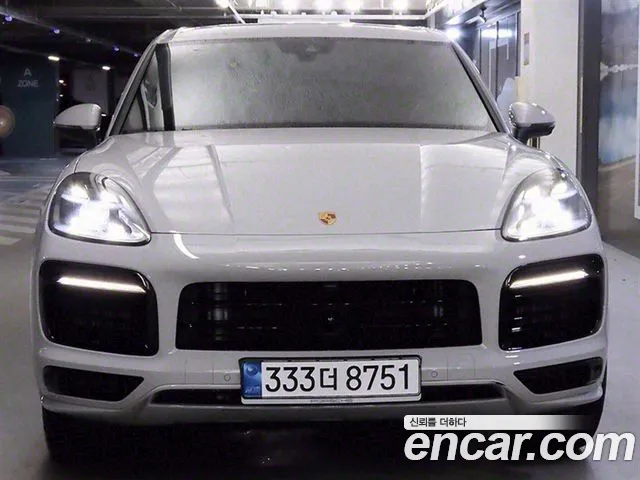 Porsche Cayenne 2022