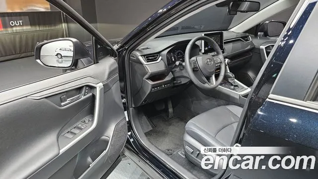 Toyota RAV4 2024