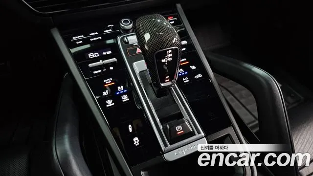 Porsche Cayenne 2020