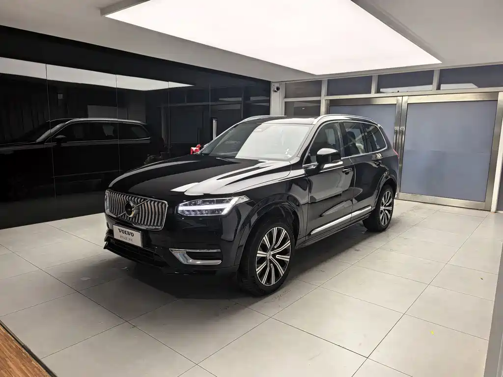 Volvo XC90 2025