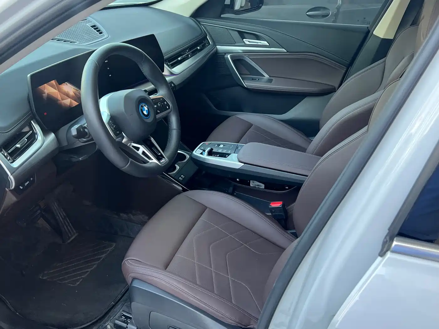 BMW iX1 2025