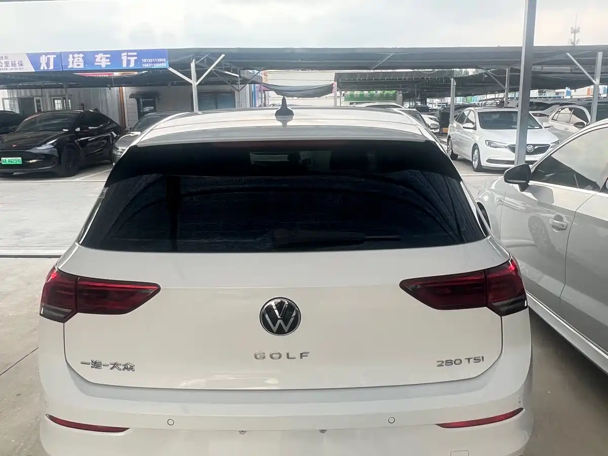 Volkswagen Golf 2022