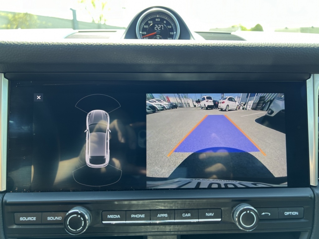 Porsche Macan 2020