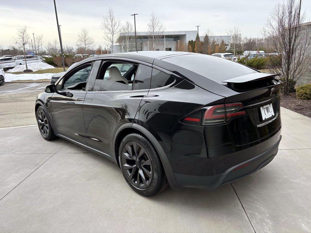 Tesla Model X 2022