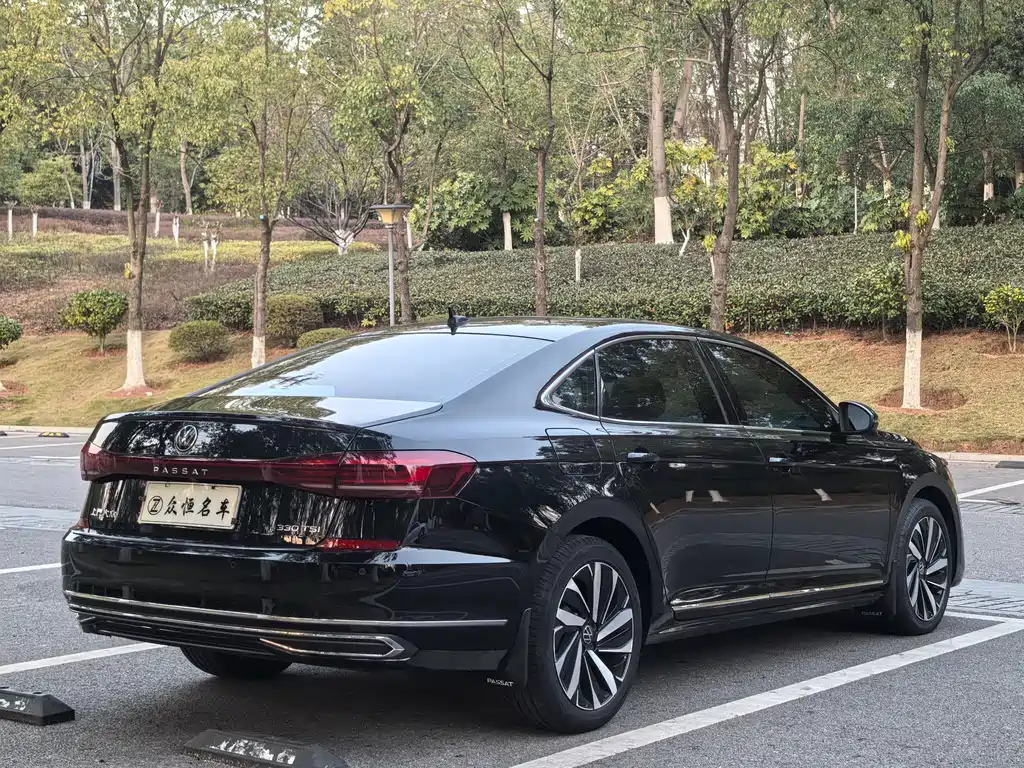 Volkswagen Passat 2022