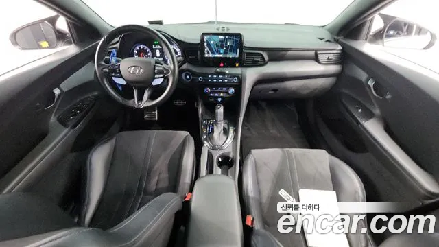 Hyundai Veloster 2021