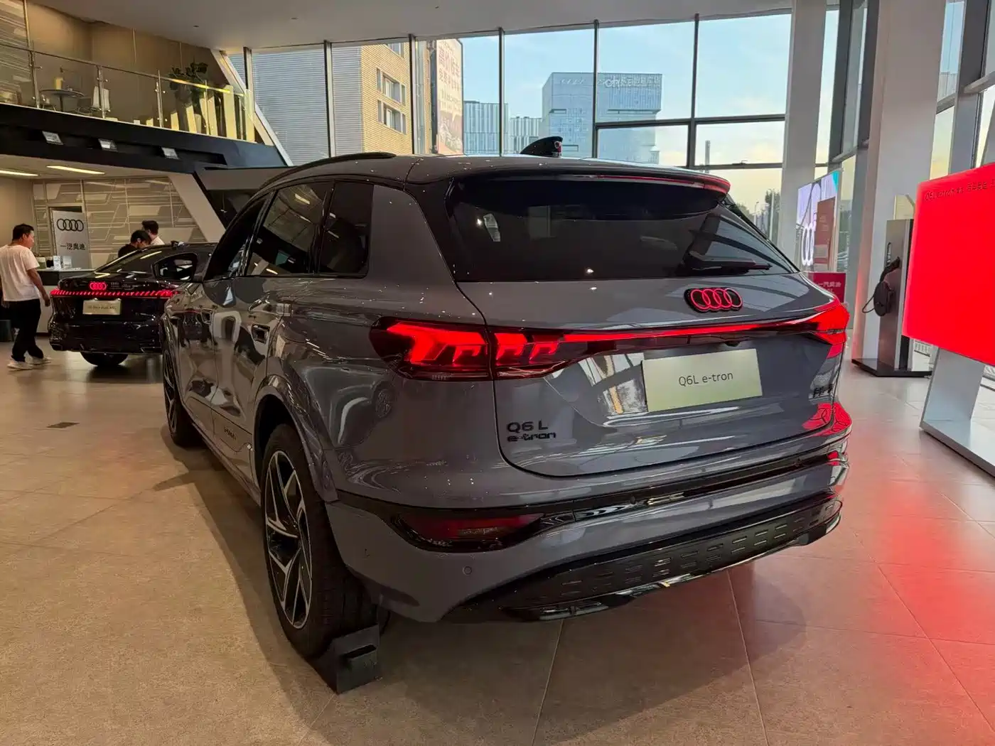 Audi e-tron 2026