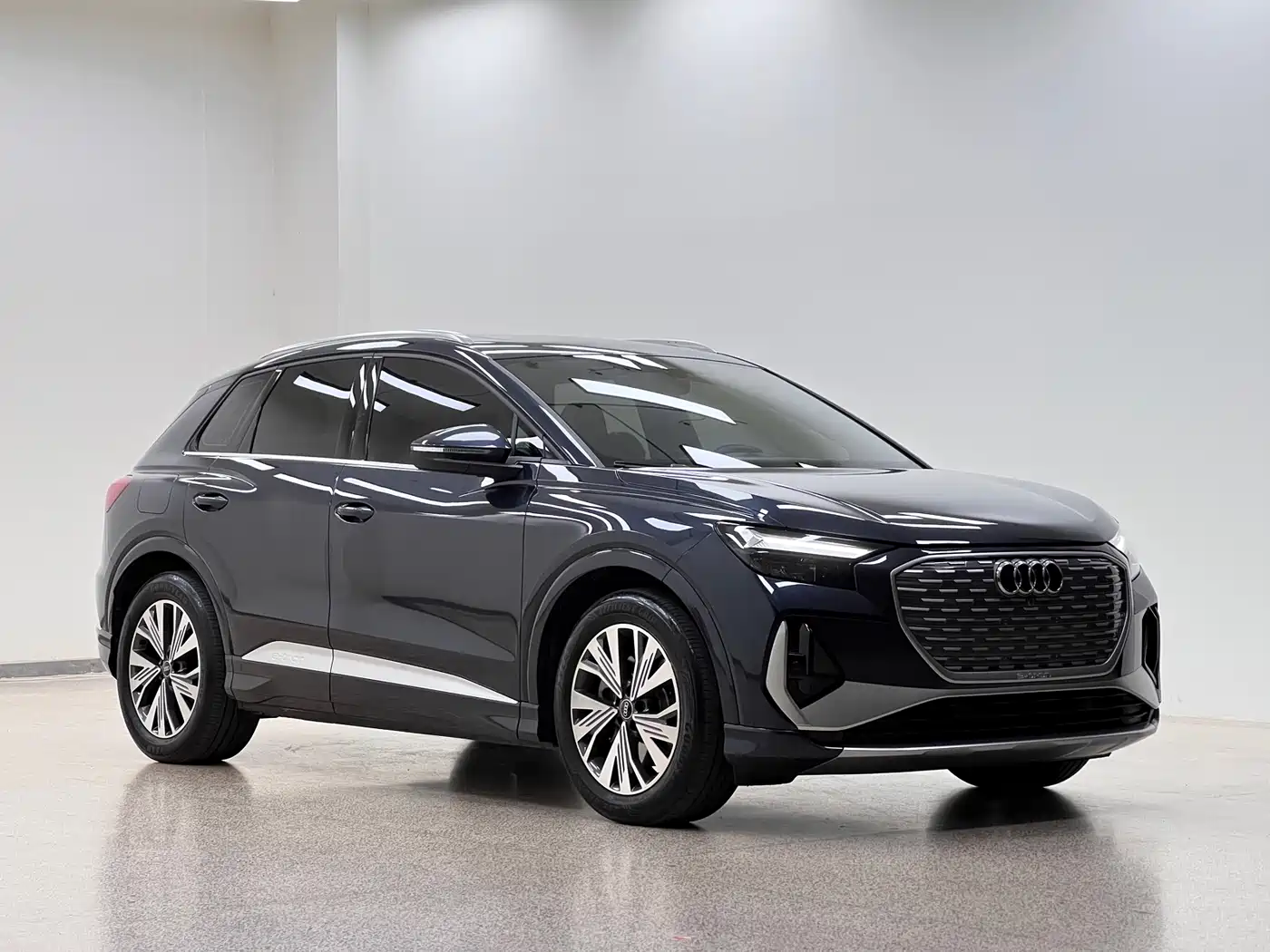 Audi Q4 e-tron 2023