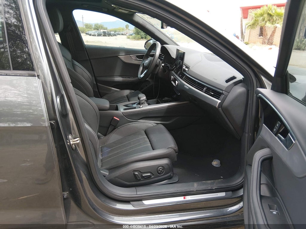 Audi A4 2023