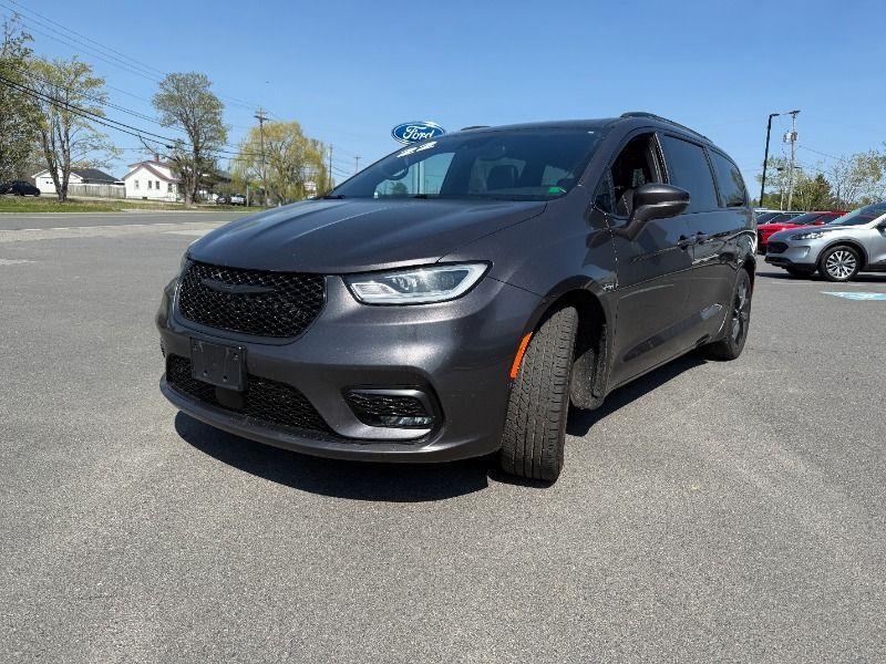 Chrysler Pacifica 2022