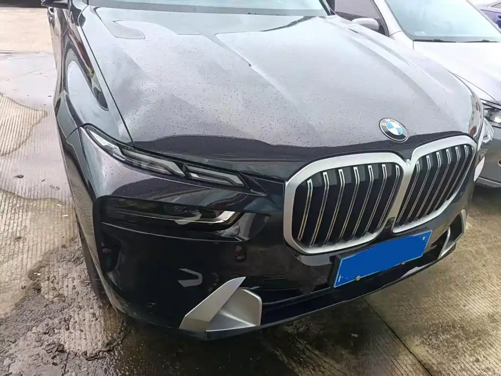 BMW X7 2024