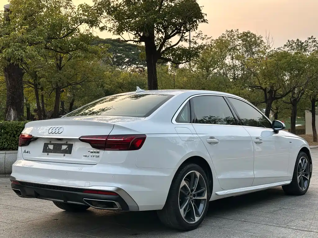 Audi A4 2022