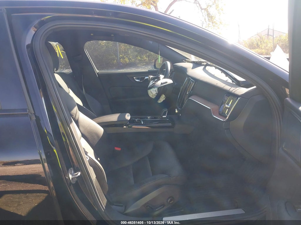Volvo S60 2023