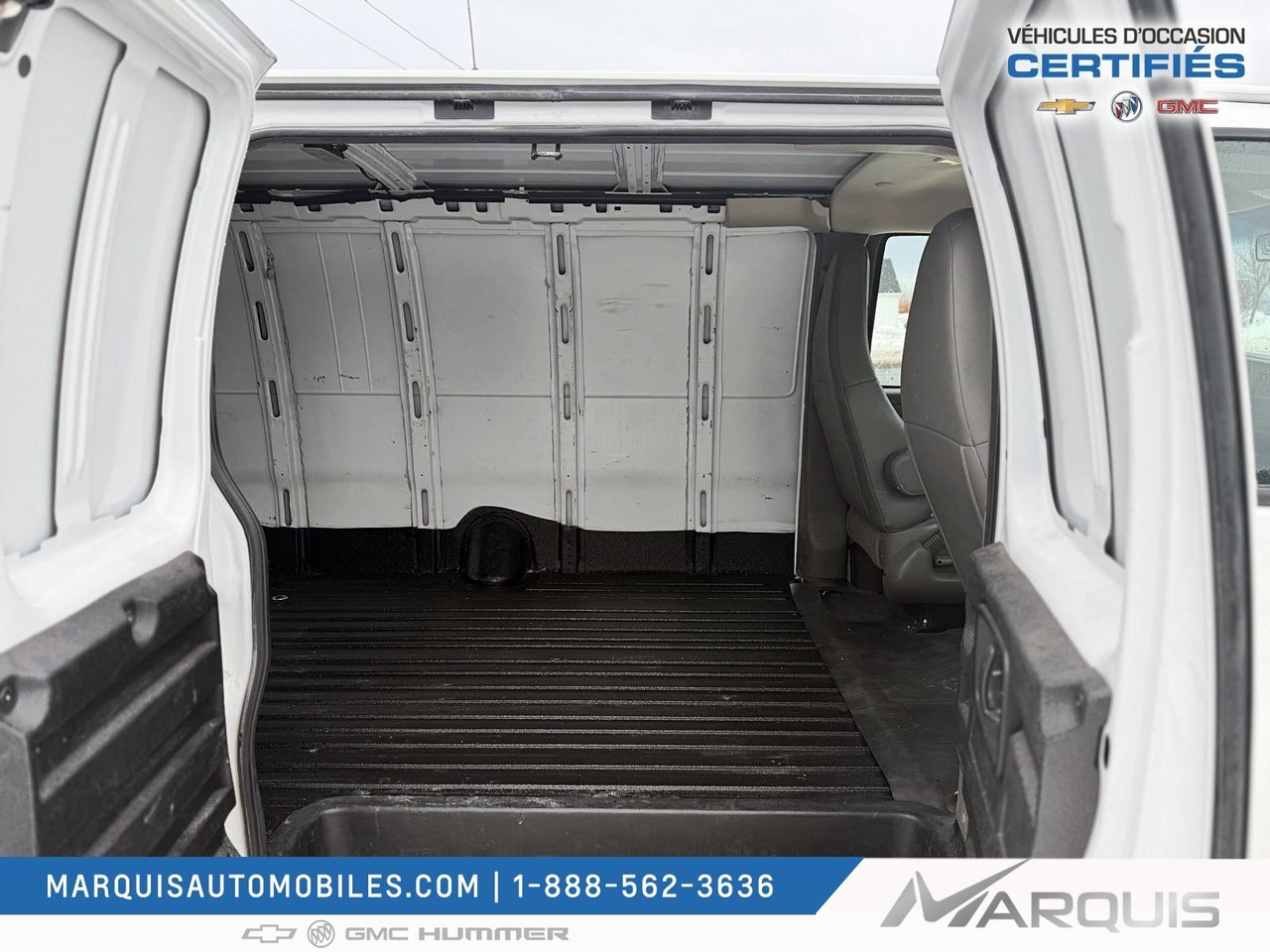 GMC Savana 2022
