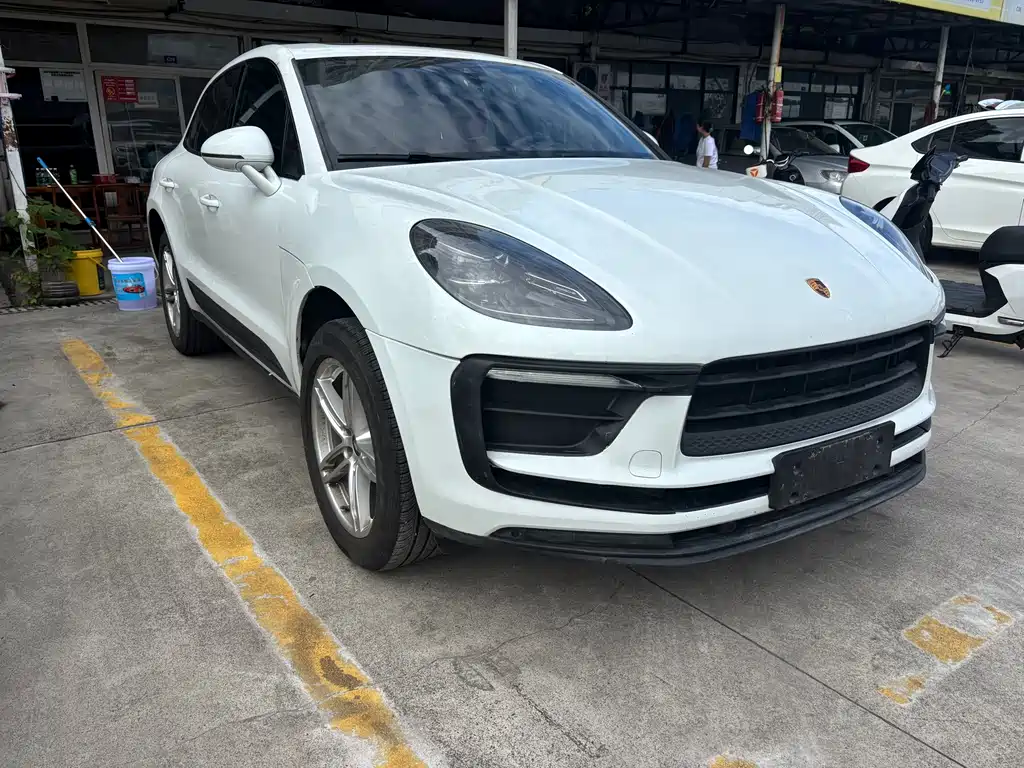 Porsche Macan 2024