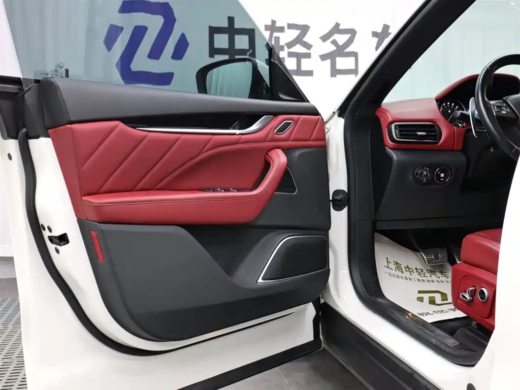 Maserati Levante 2022