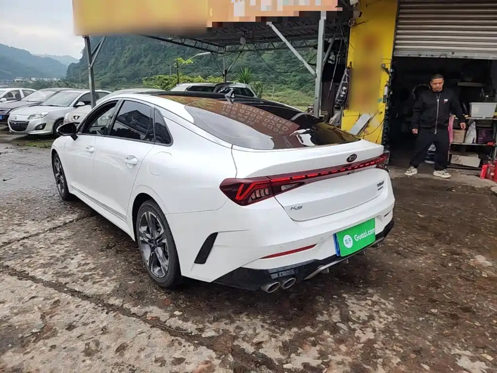Kia K5 2021