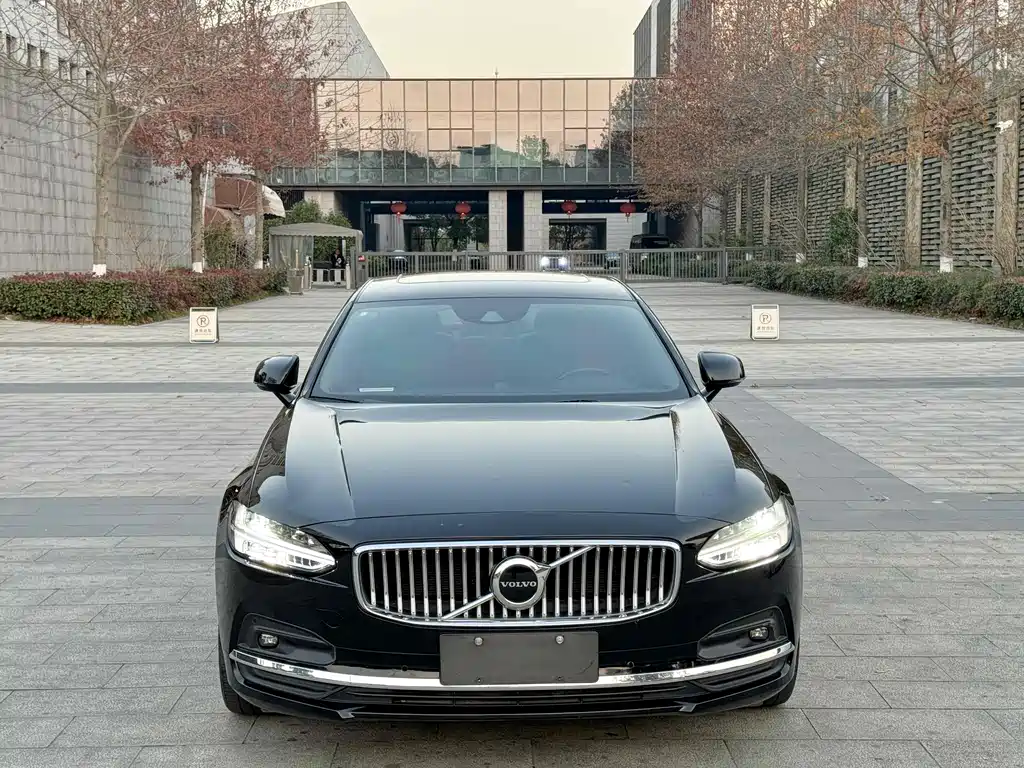 Volvo S90 2021