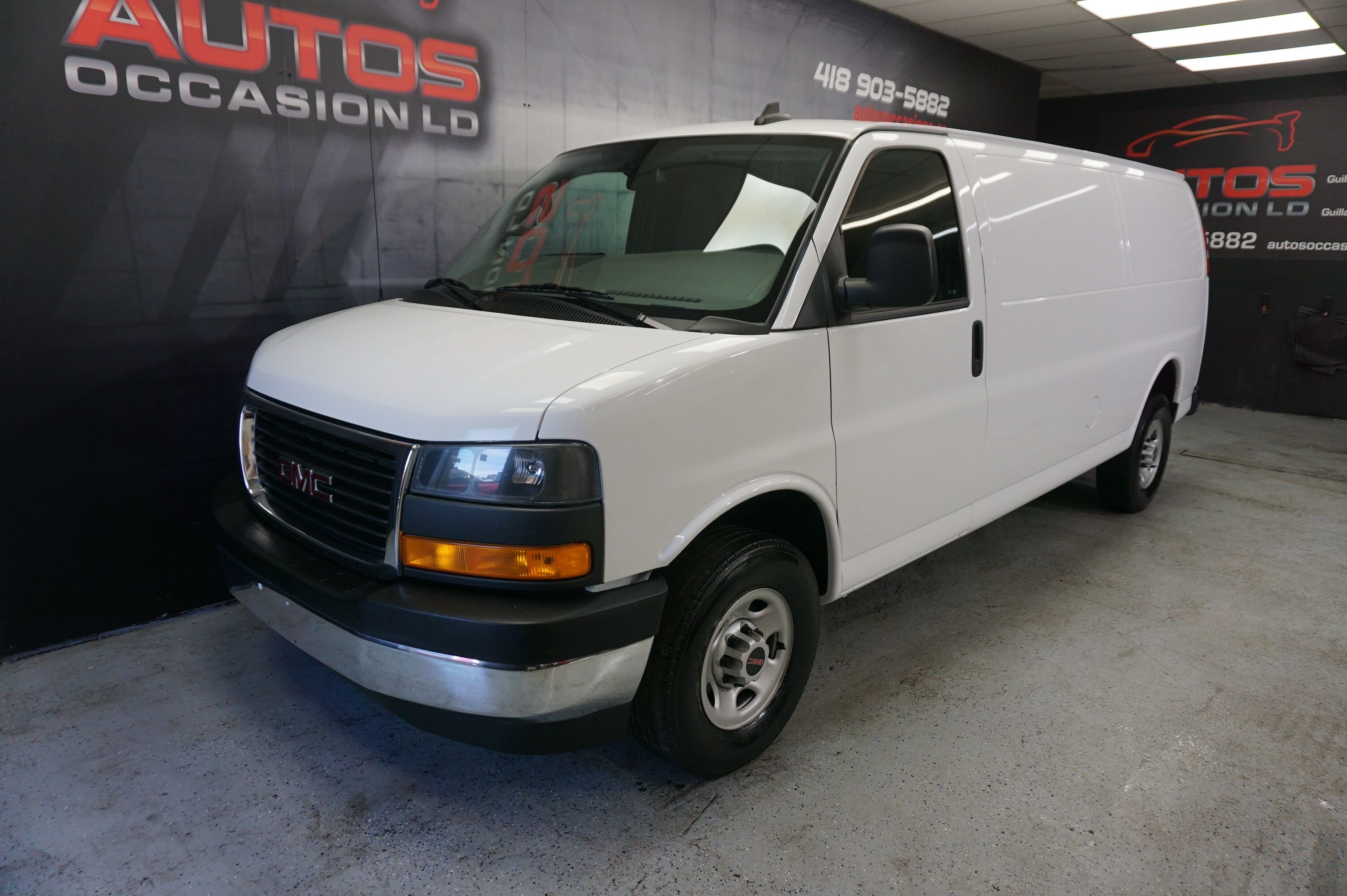 GMC Savana 2023