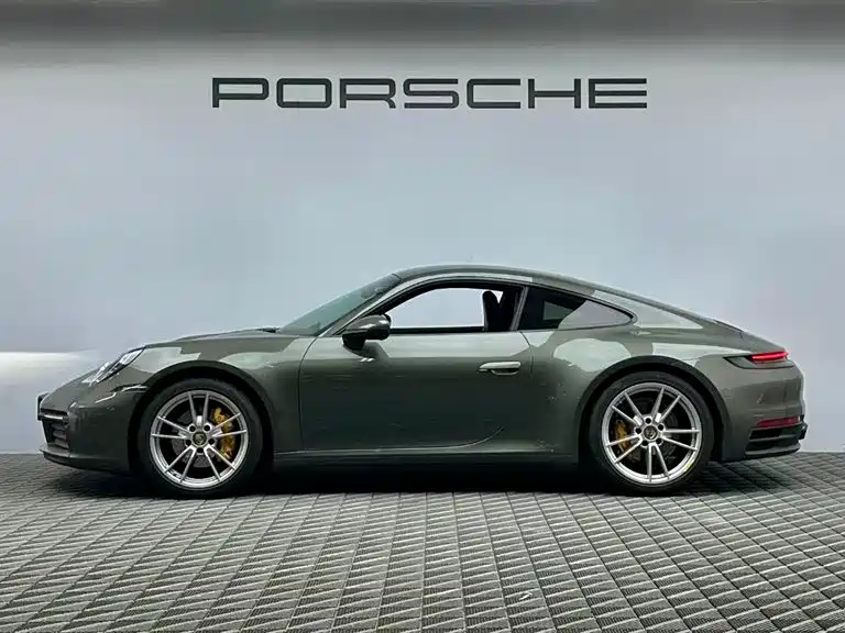 Porsche 911 2021