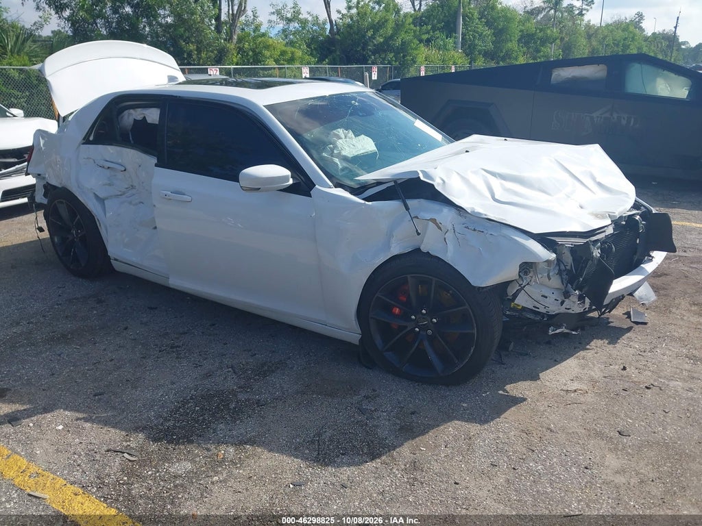 Chrysler 300 2023
