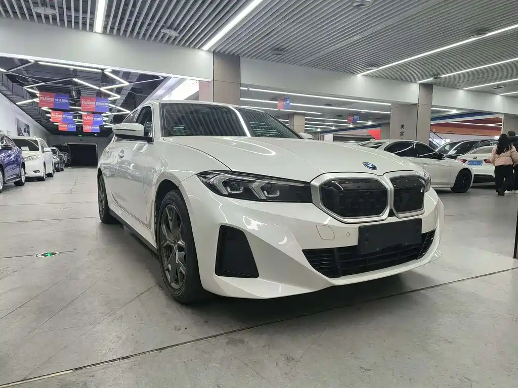 BMW i3 2023