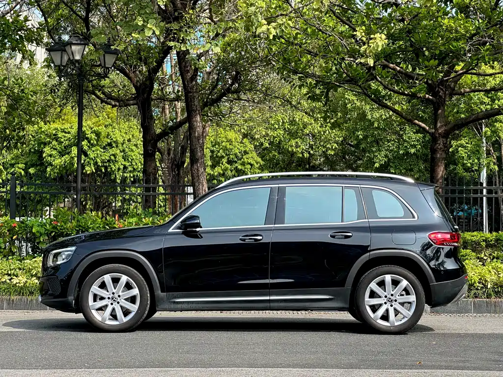 Mercedes-Benz GLB 2020