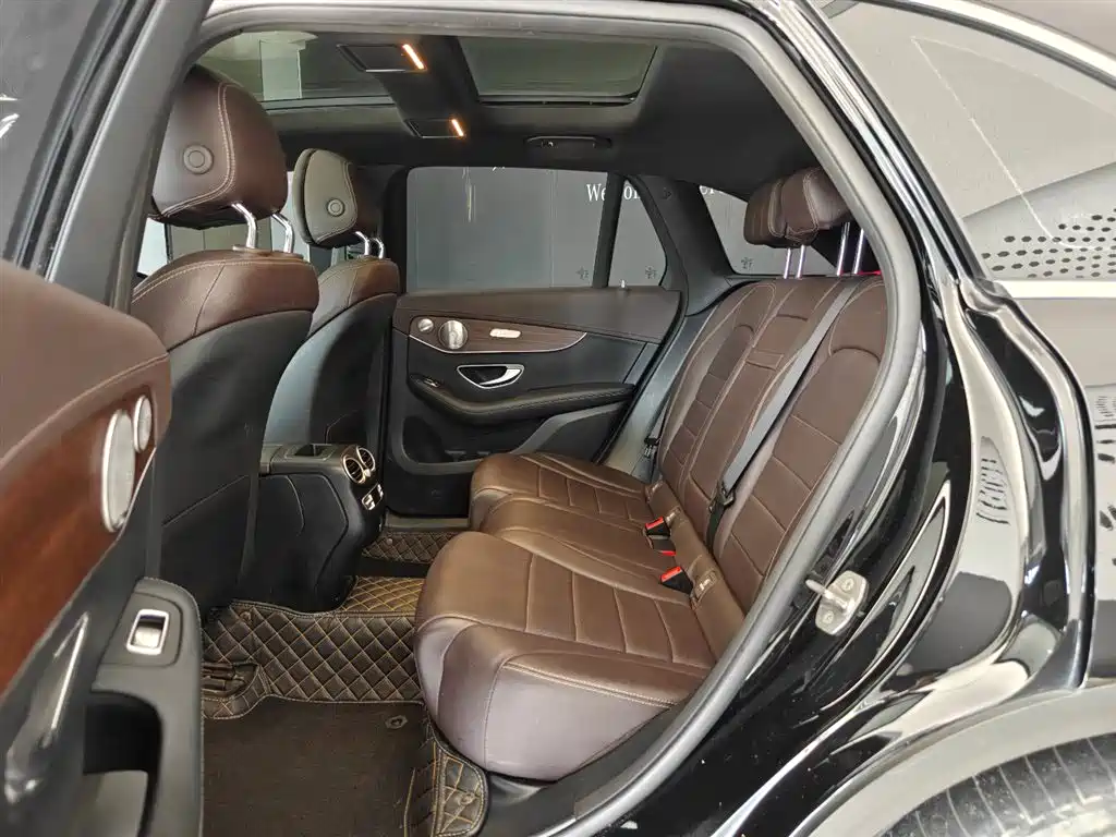 Mercedes-Benz GLC 2021