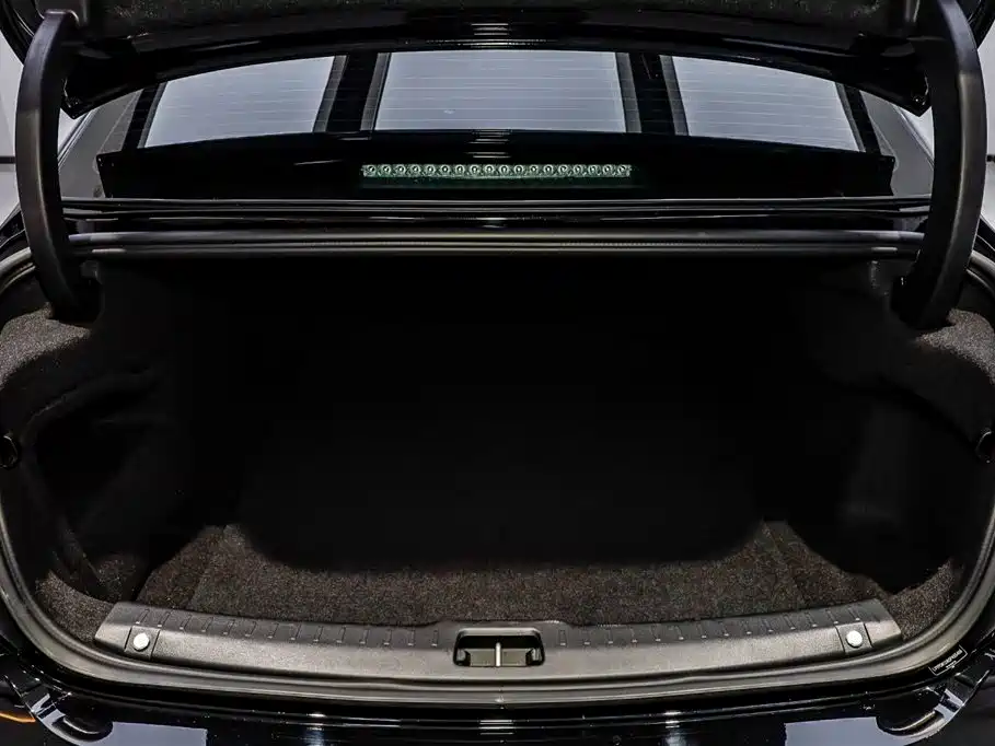 Volvo S90 2025