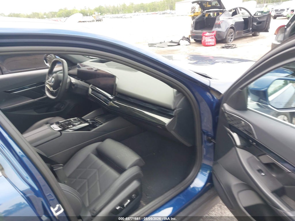 BMW i5 2024