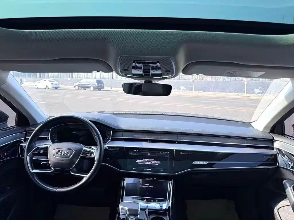 Audi A8 2021