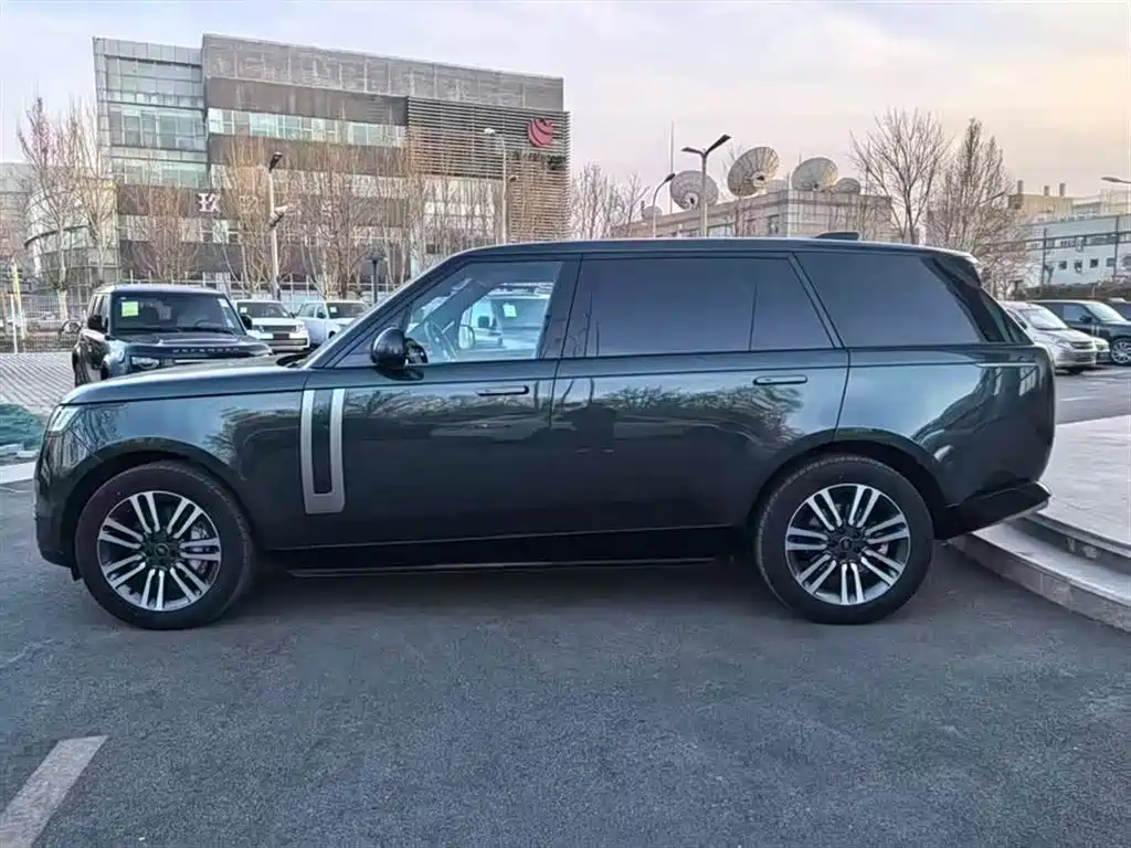 Land Rover Range Rover 2024