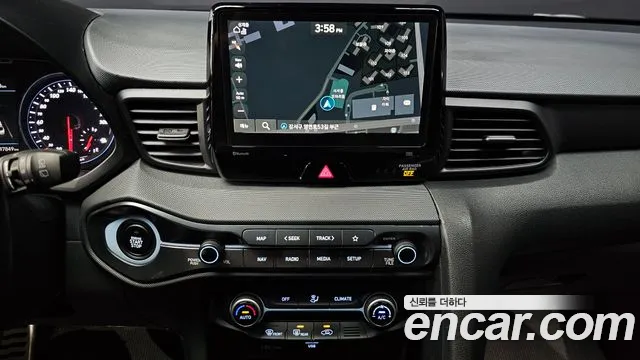 Hyundai Veloster 2022