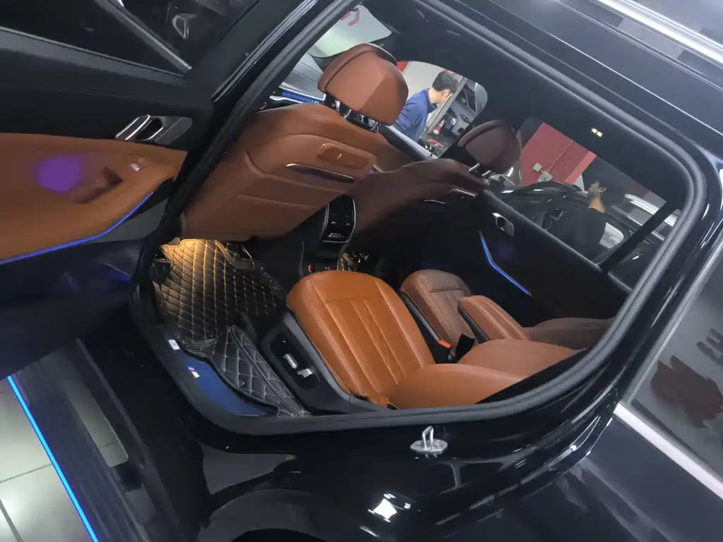 BMW X7 2023