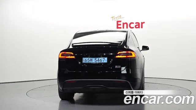 Tesla Model X 2023