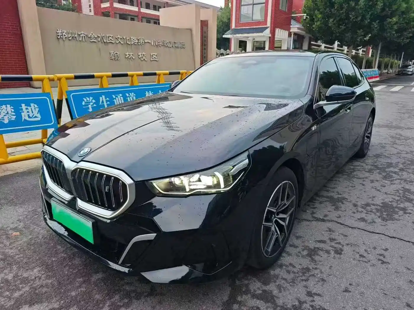BMW i5 2025