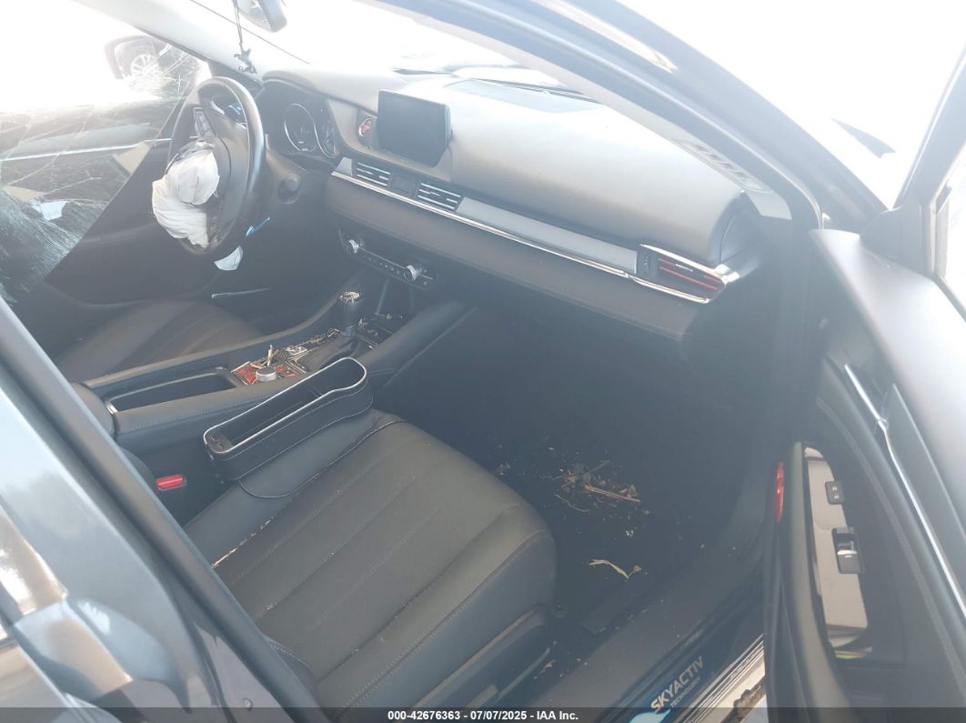 Mazda 6 2021
